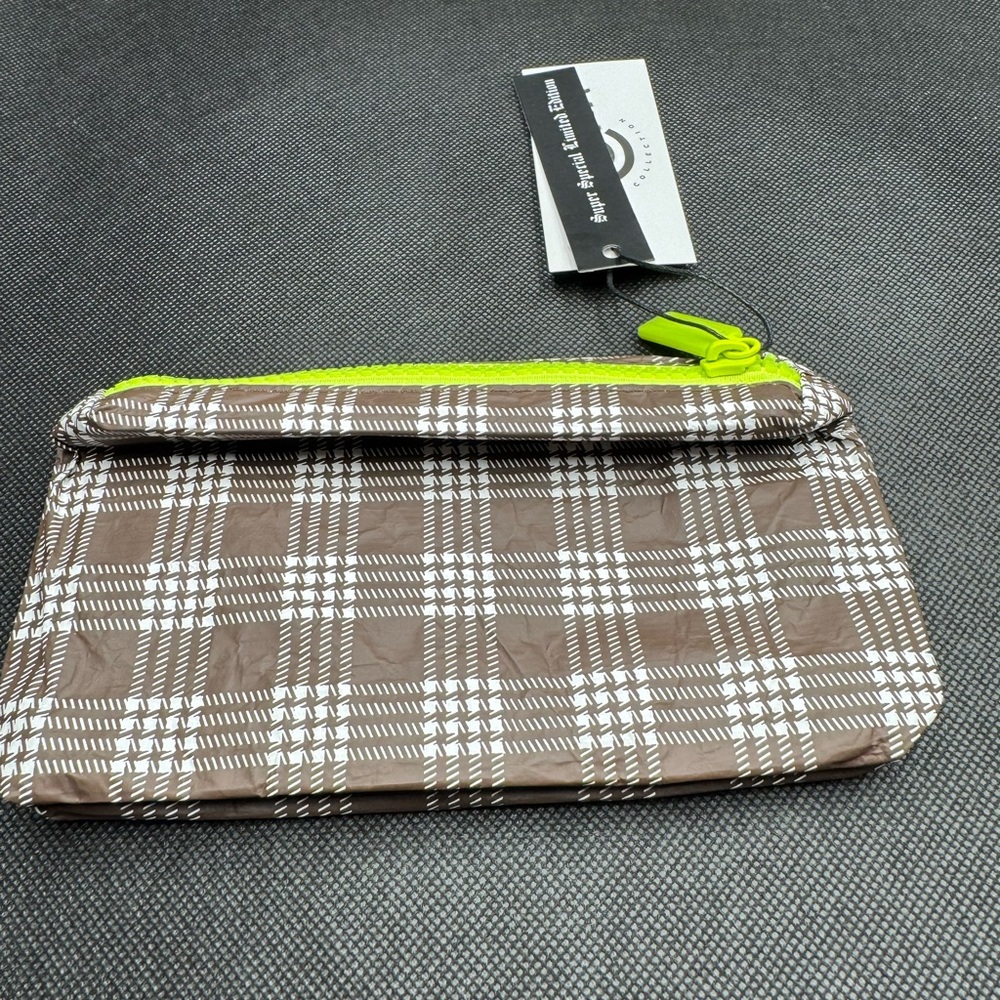 Aloha Collection Super Limited Edition Palaka Mini Pouch Set - Picture 13 of 15